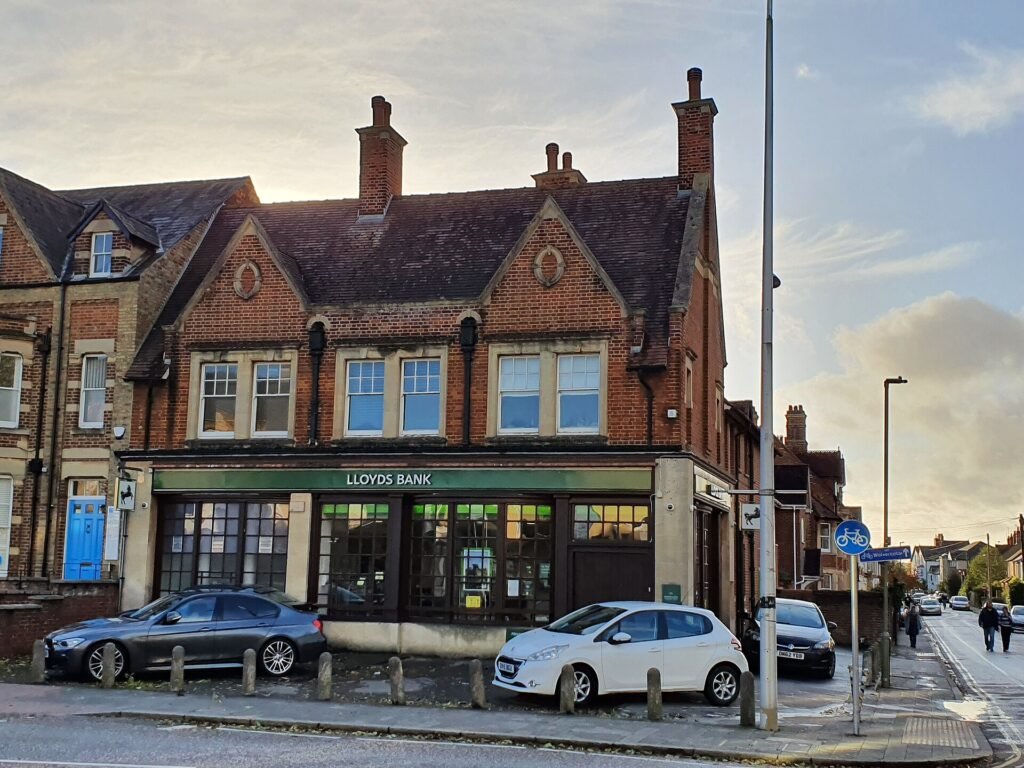 Lloyds Bank, Banbury Road, Summertown, October 2021